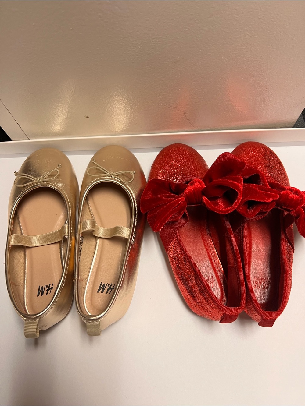 H&M Girls Gold and Red Dress Ballet Flats Duo( 2 pairs) size 10